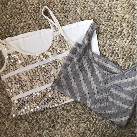 Express Sequence Top Size XS & Threads Crop Top Size XS Preloved - Picture 4 of 5